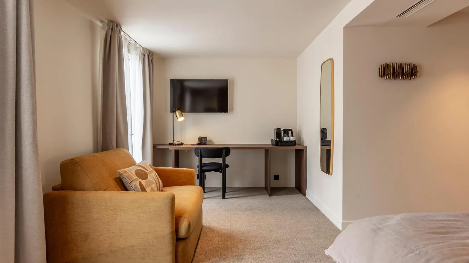 Le Monsieur By Sweett Otel Paris 4*,